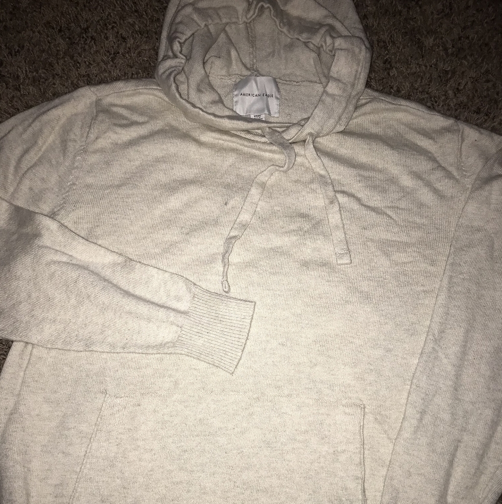 NWOT American Eagle hooded sweater
